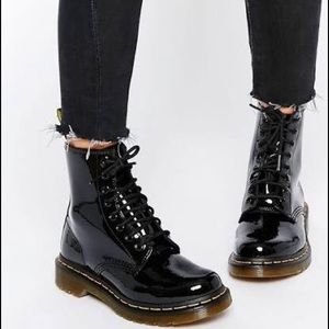 DOC MARTENS